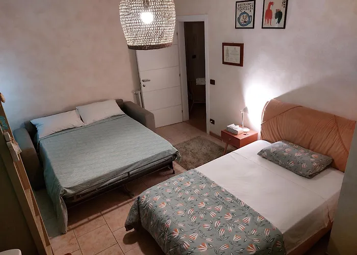Stanza Il Melo In Fiore Homestay Ferrara