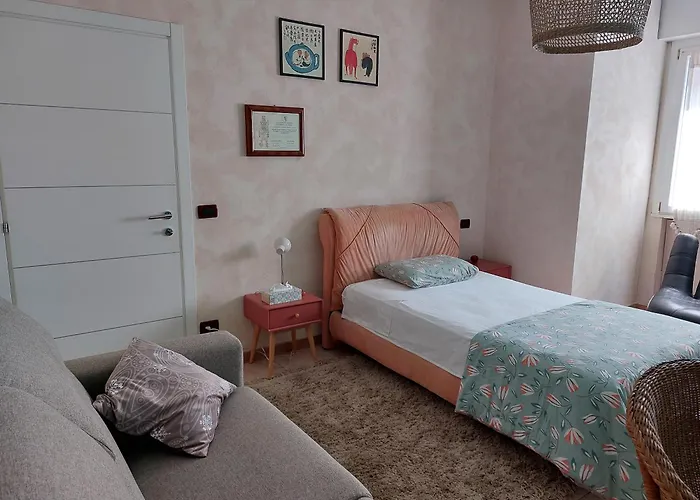 Stanza Il Melo In Fiore Homestay *