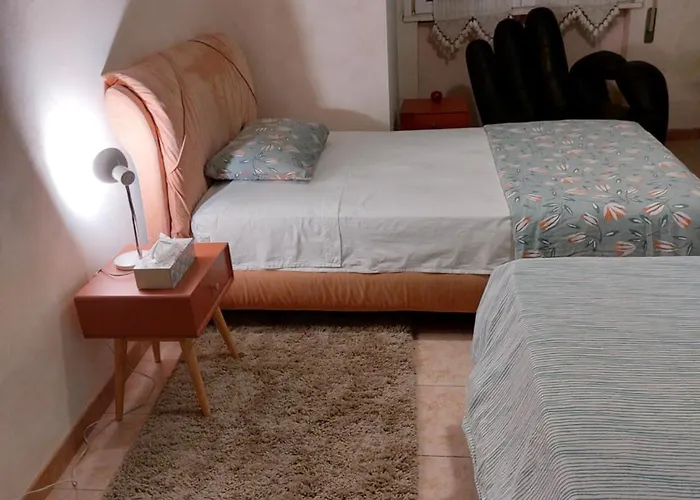 Stanza Il Melo In Fiore Проживание в семье *